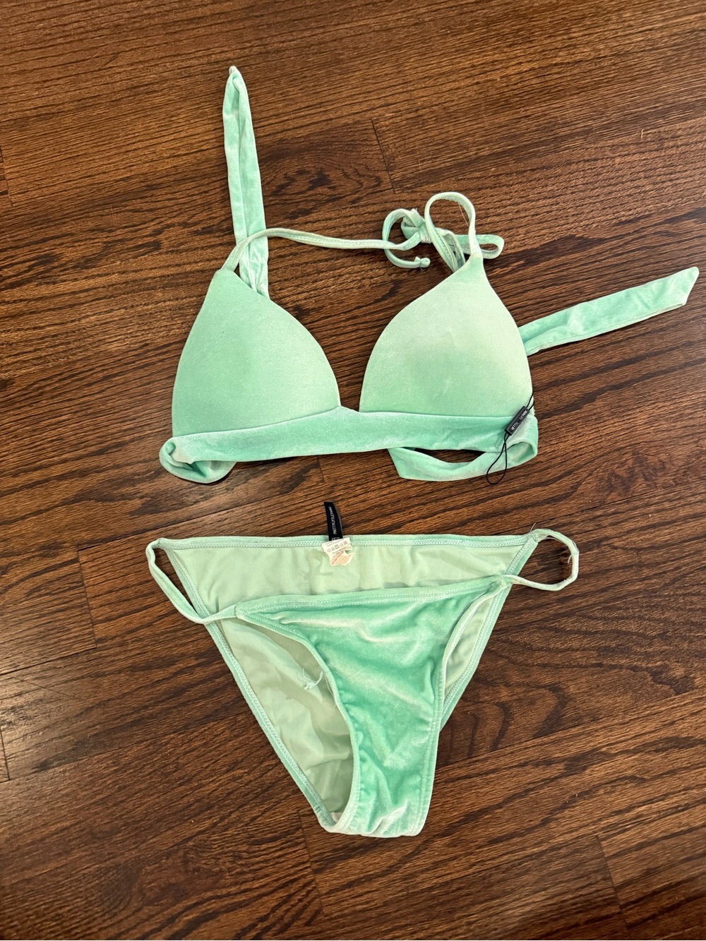 PrettyLittleThing Mint Green Velvet Triangle Bikini